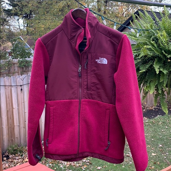 The North Face Jackets & Blazers - The North Face fleece jacket Bergeny for women